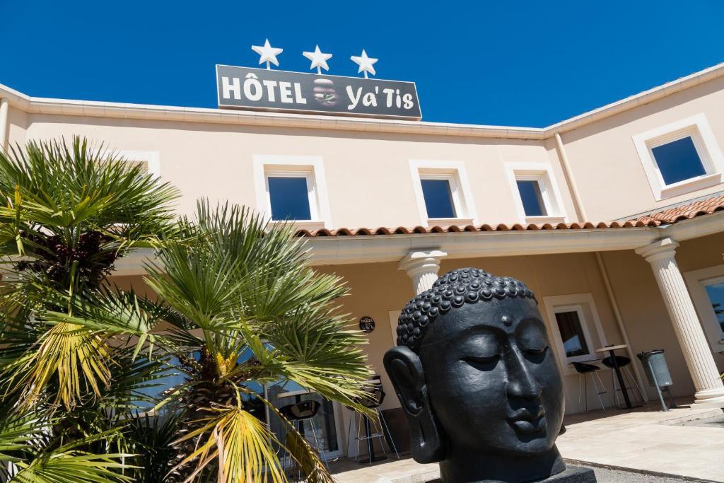 Hotel Le Ya'Tis Saint-Laurent-des-Arbres Zewnętrze zdjęcie