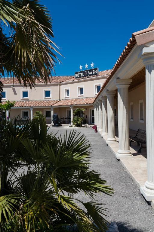 Hotel Le Ya'Tis Saint-Laurent-des-Arbres Zewnętrze zdjęcie